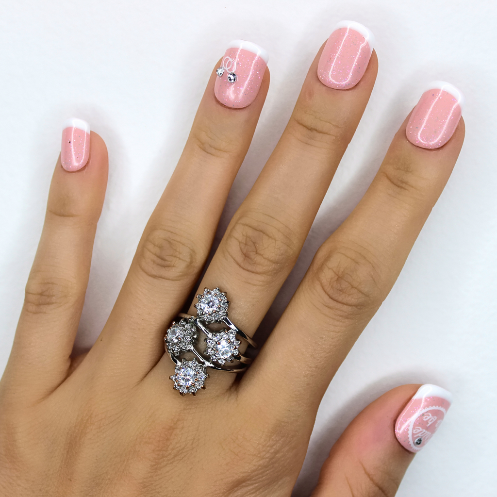 PollyTips - Bride To Be Nails 4