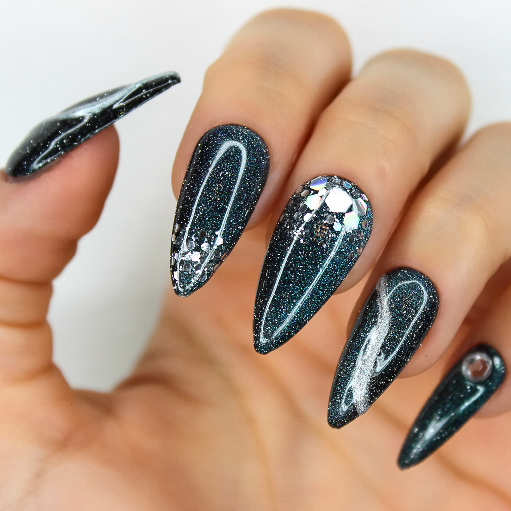 PollyTips - From Another Planet Nails 1