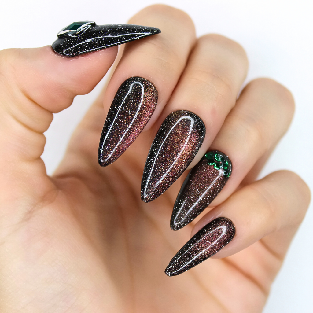 PollyTips - Emerald Queen Nails 3