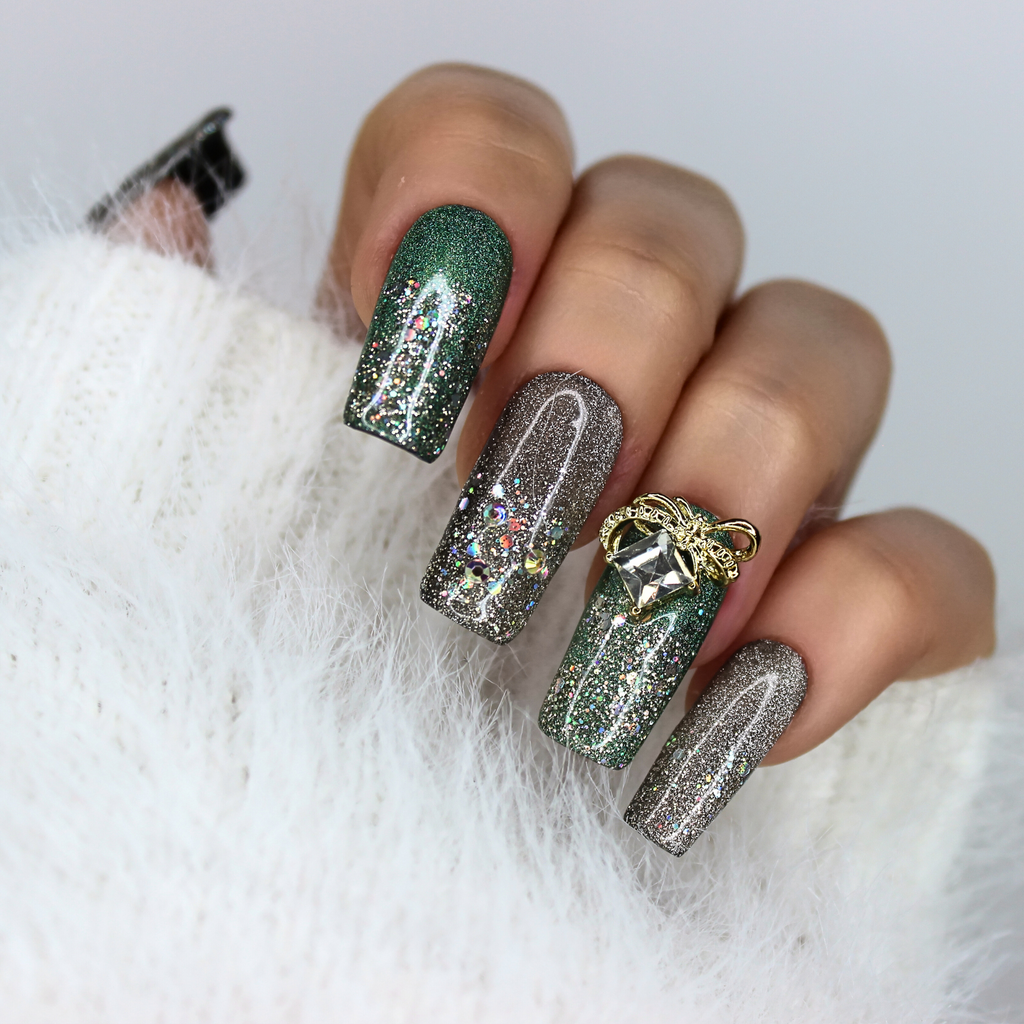 PollyTips - Festive Gold Shimmer Nails 5