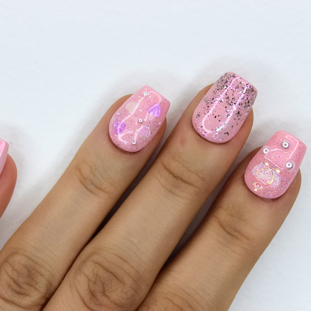 PollyTips - Princess On The Weekends Nails 2