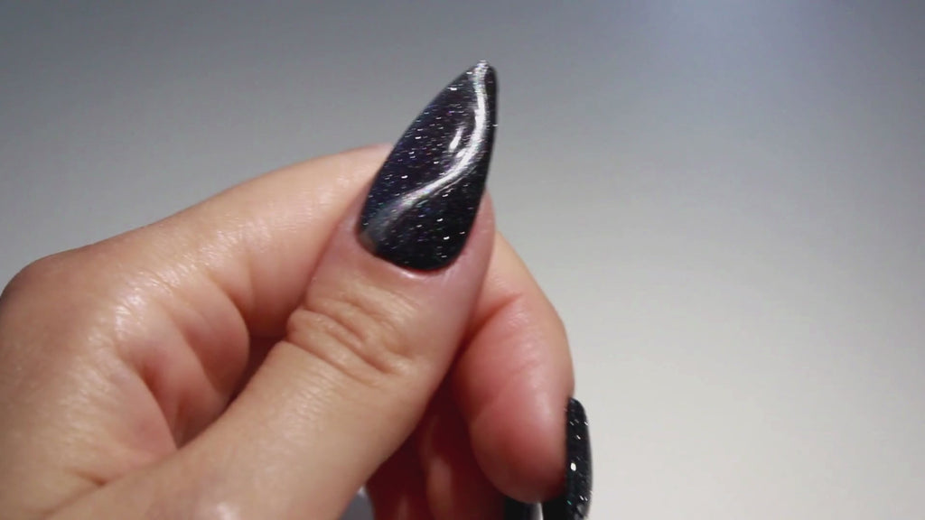 PollyTips - From Another Planet Nails Video